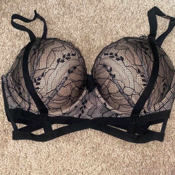 Victoria's Secret Other - Super cute long line bra